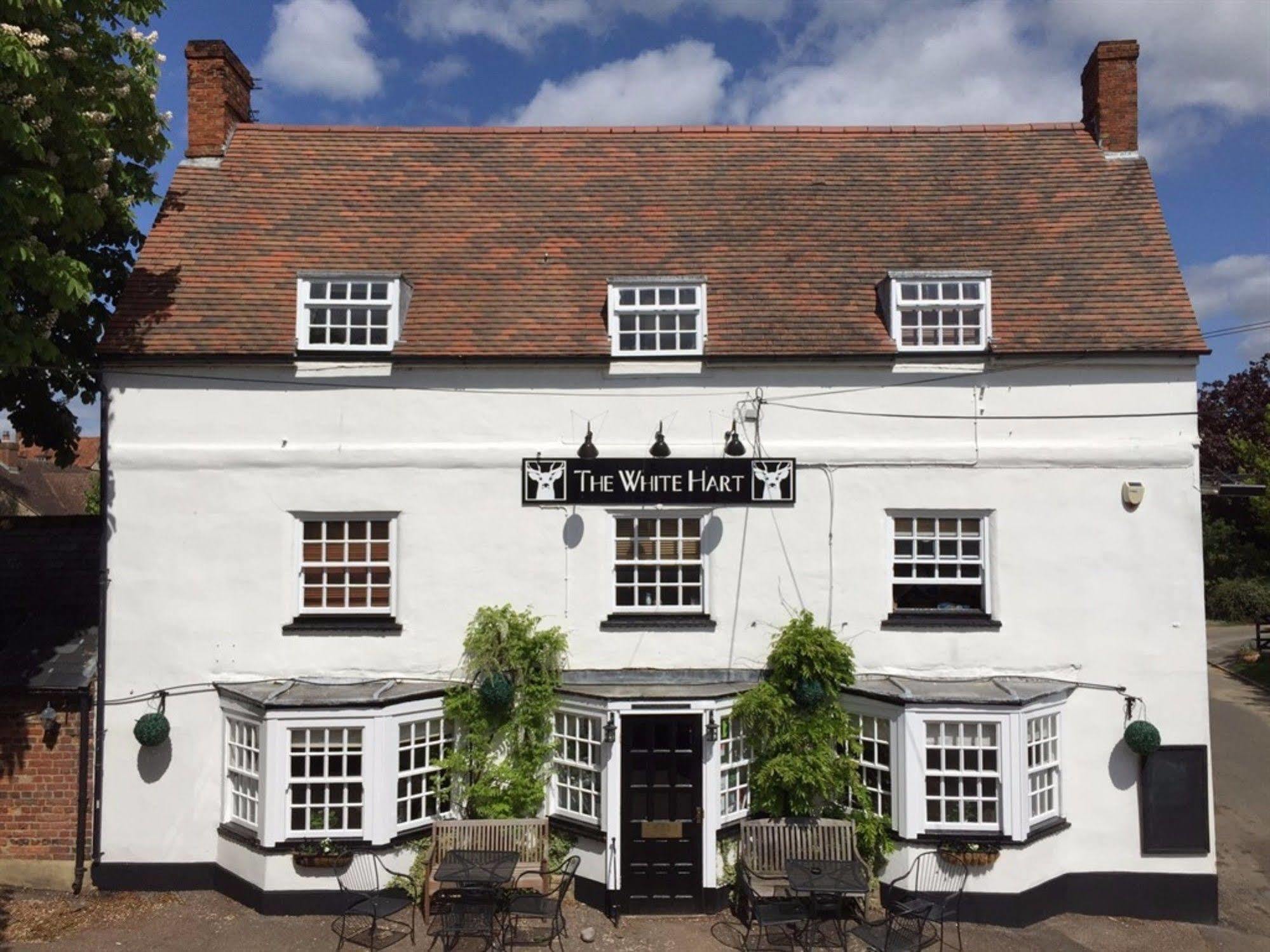 The White Hart Sherington Exterior foto